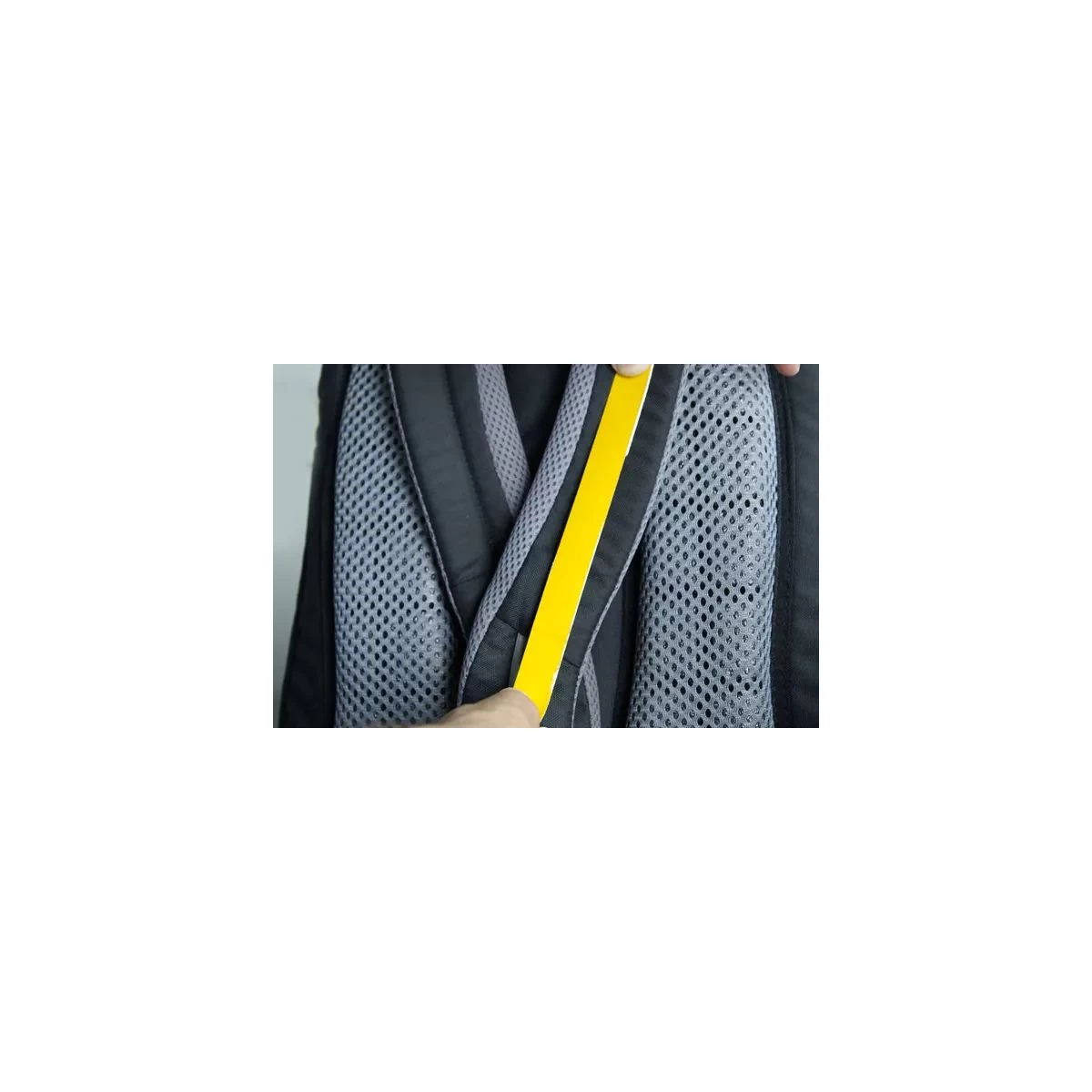 DupliColor Reflektierband (19mm X 1,5m) 2 DupliColor Reflektierband (19mm X 1,5m) – Bild 2